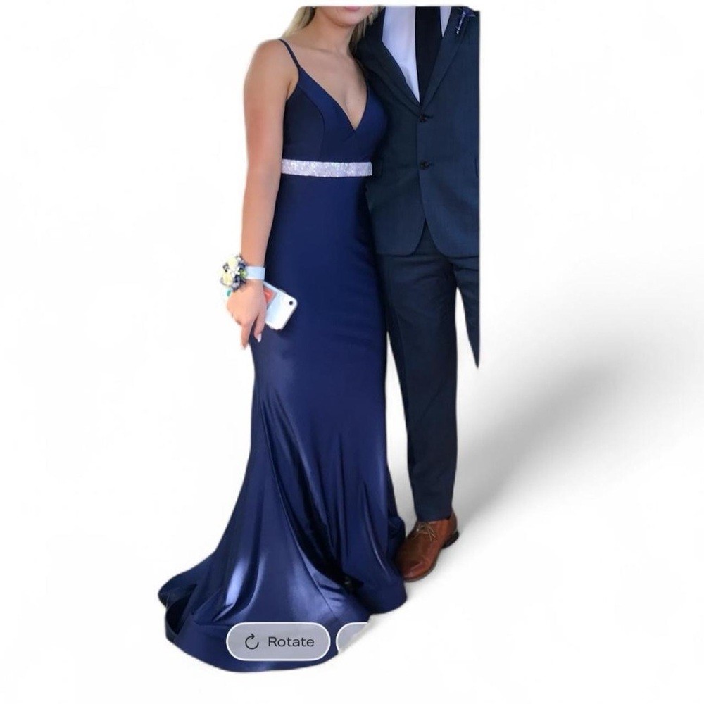 Navy blue Faviana formal / prom / maxi dress with silver beaded belt. Size: 0.